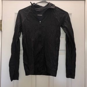 Breathable Zip Up jacket fablectics never worn
